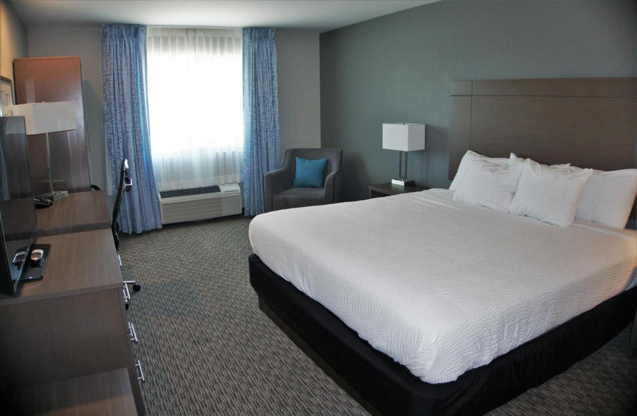 פורט דודג' Brookstone Inn & Suites מראה חיצוני תמונה