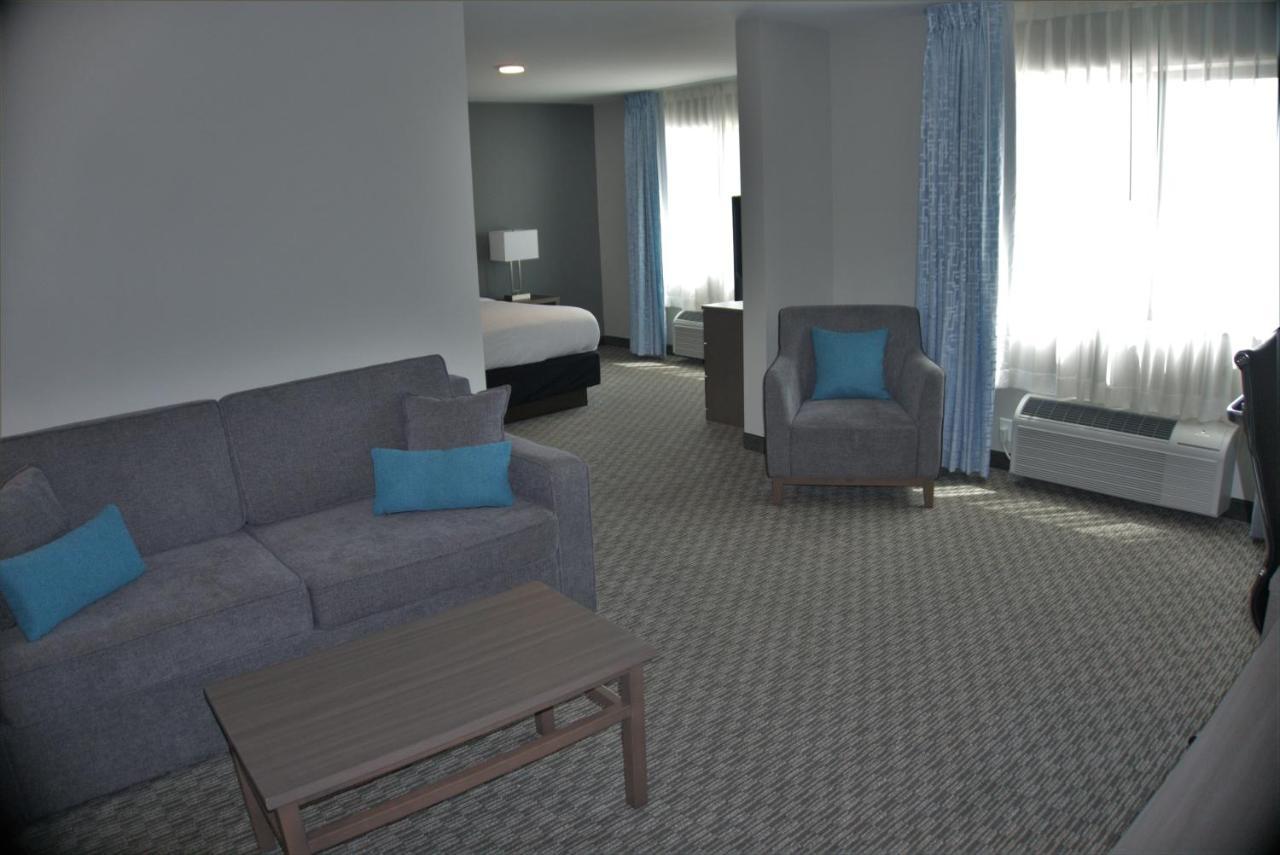פורט דודג' Brookstone Inn & Suites מראה חיצוני תמונה