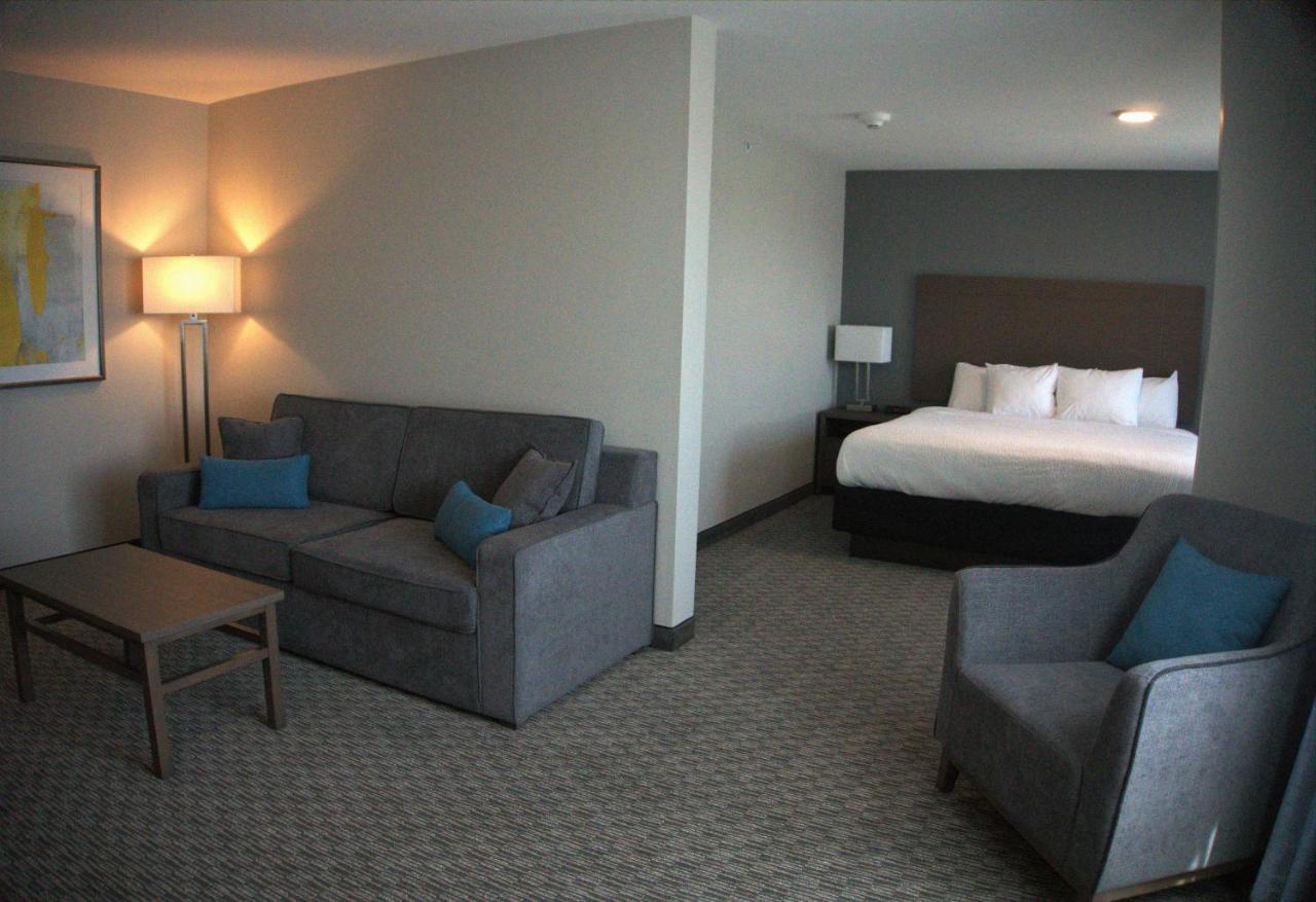 פורט דודג' Brookstone Inn & Suites מראה חיצוני תמונה